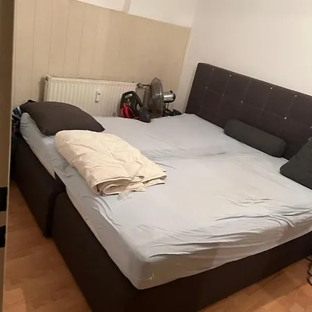 Cheap In A Shared In Mulheim Germany Homestay szállás *
